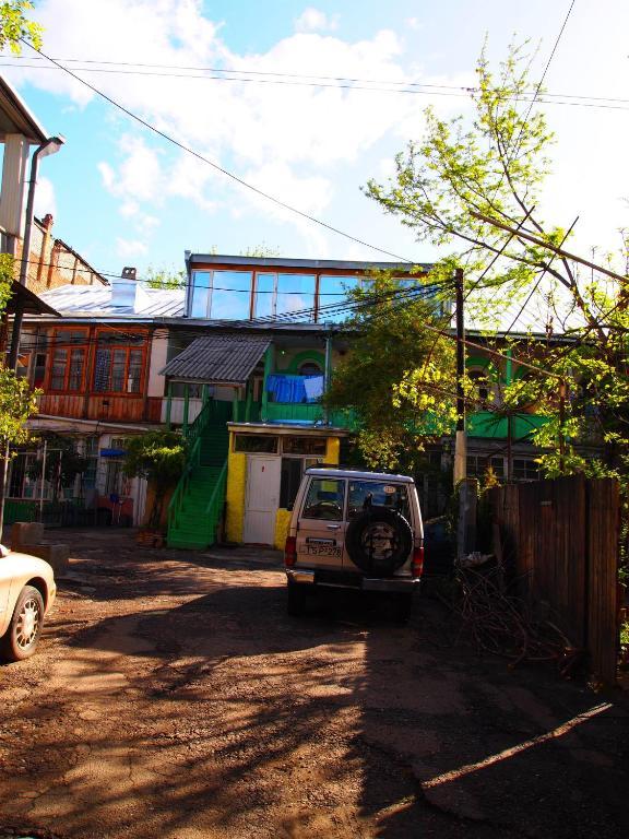 Green Stairs Guest House Tbilisi Exterior foto