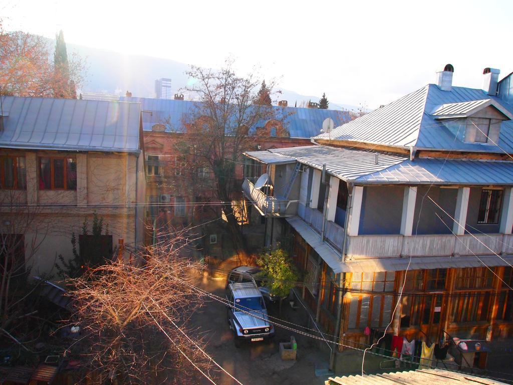 Green Stairs Guest House Tbilisi Quarto foto